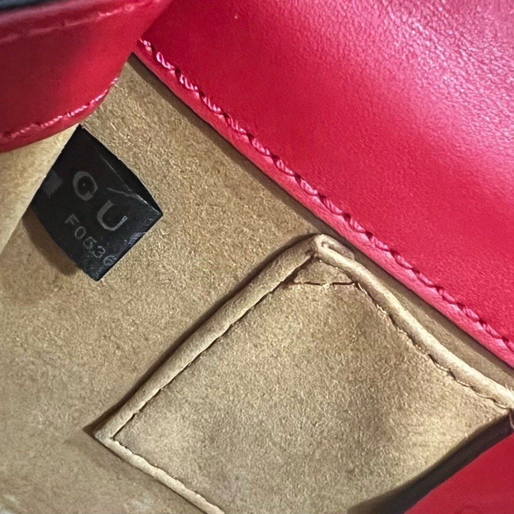 Gucci Sylvie Super Mini Red Calfskin Leather Bag - Picture 15 of 16